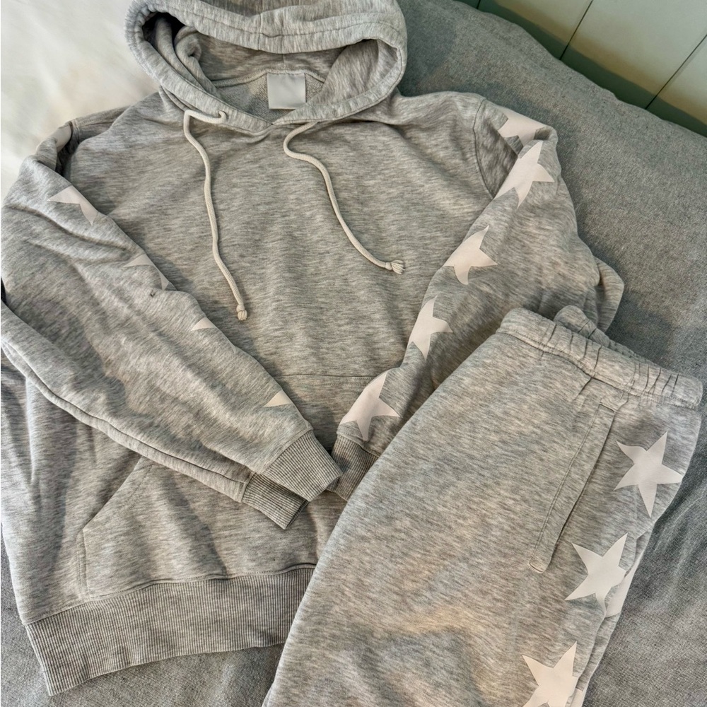NWOT- Women's Gray Star Track Pants and Hoodie Set
